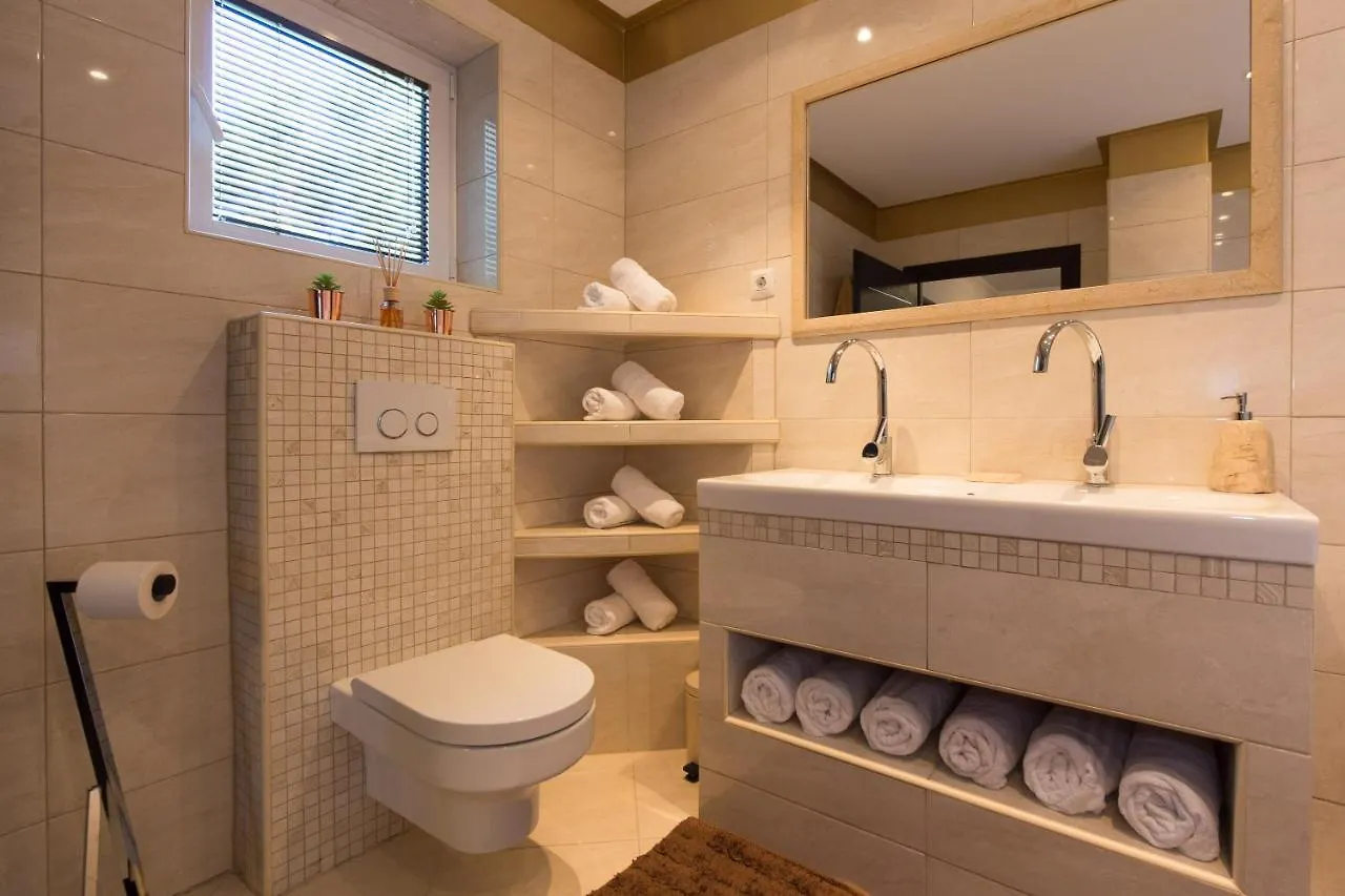 Deluxe Sea View Apartment Mate Balote 리예카