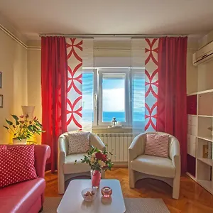 Paradise View Apartment